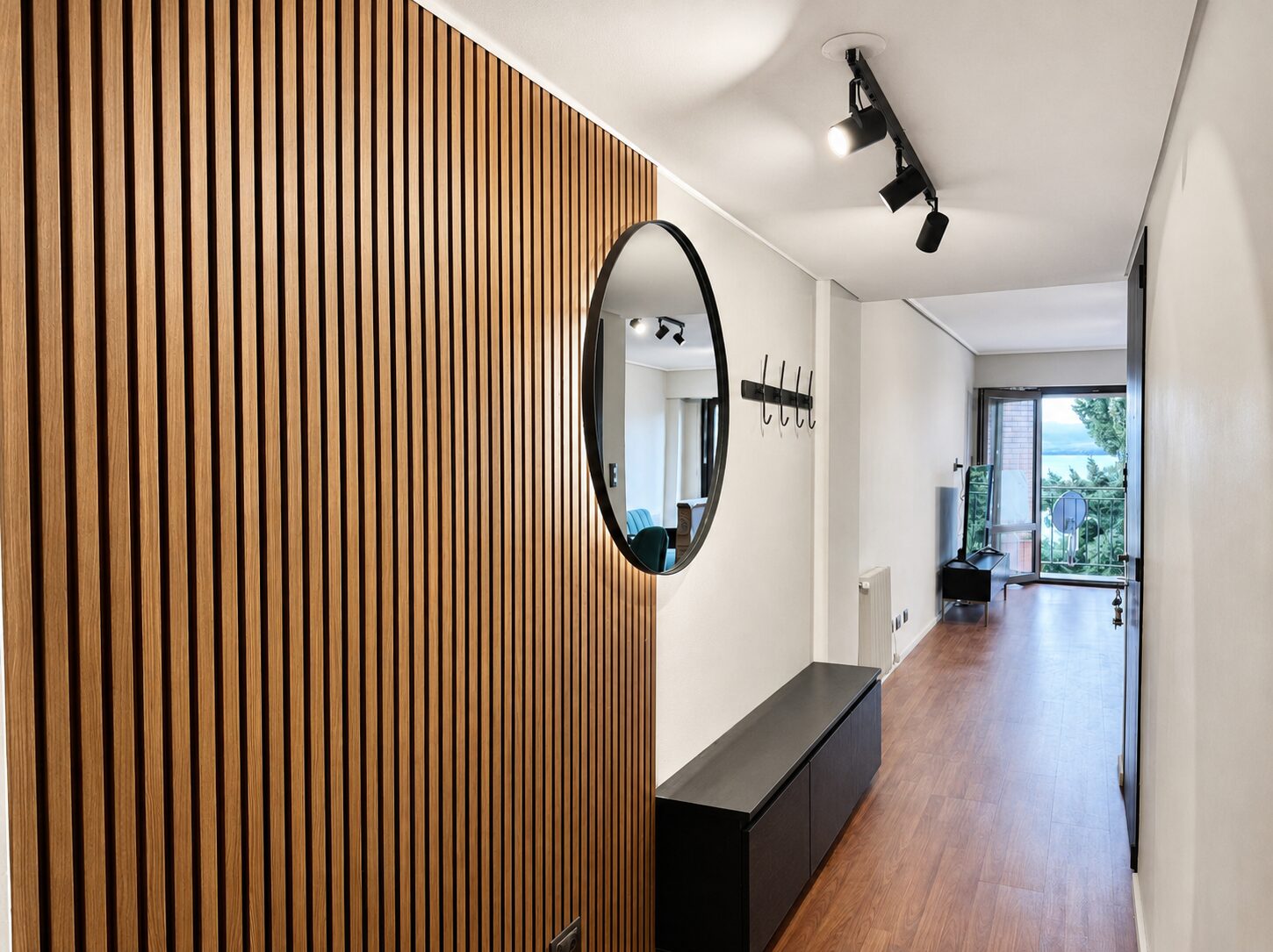 Entrada de Modern Lake Suite